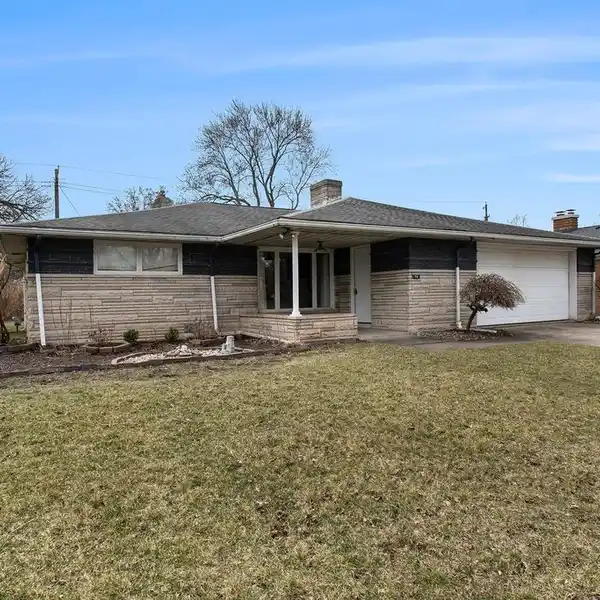 CHARMING HOME ONE BLOCK FROM THE NOTRE DAME CAMPUS