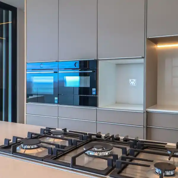 MODERN LUXURY WITH BREATHTAKING OCEAN AND CLIFF VIEWS