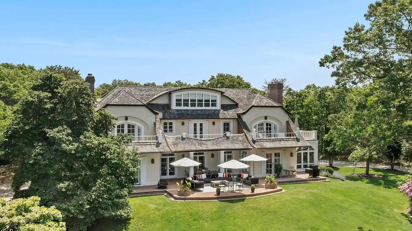 Whispering Winds - Exquisite Property for Rent