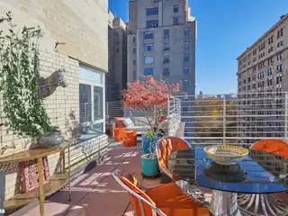 Rental Penthouse with Large Terrace