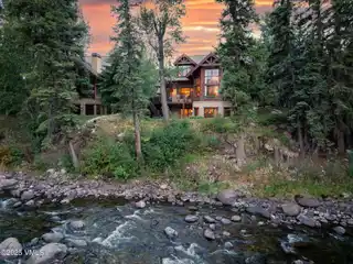 Private Riverfront Oasis in Arrowhead