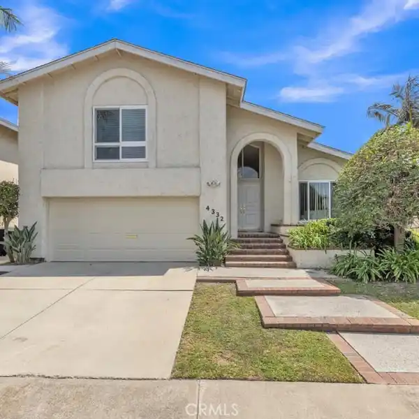 BEAUTIFUL HOME IN THE HEART OF COLLEGE PARK EAST