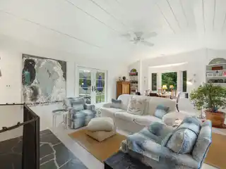 Elegantly Appointed Beach Cottage for Rent