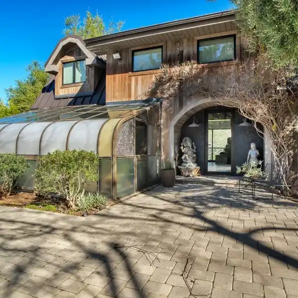 MAGICAL TOPANGA SANCTUARY