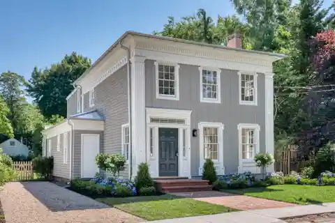 Architectural Gem Blending Privacy and Proximity