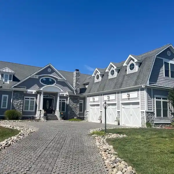 COASTAL MASTERPIECE WITH UNMATCHED VIEWS