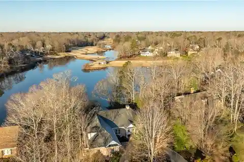 Waterfront Luxury in Ford's Colony