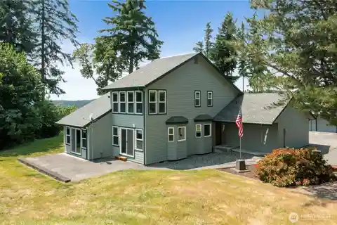 The Essence of Northwest Country Living