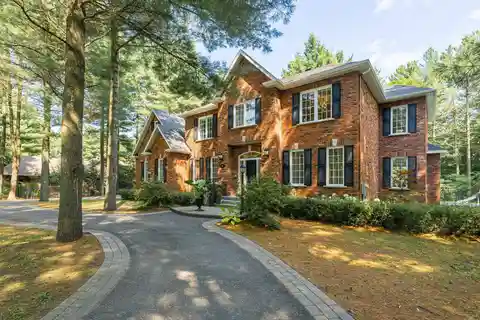 Quality-built Intergenerational Residence