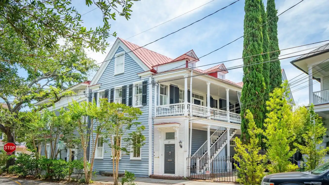 Charming Duplex with Incredible Flexibility