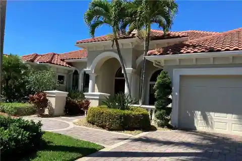 Outstanding Home in the Bella-Lago Section of Briarwood