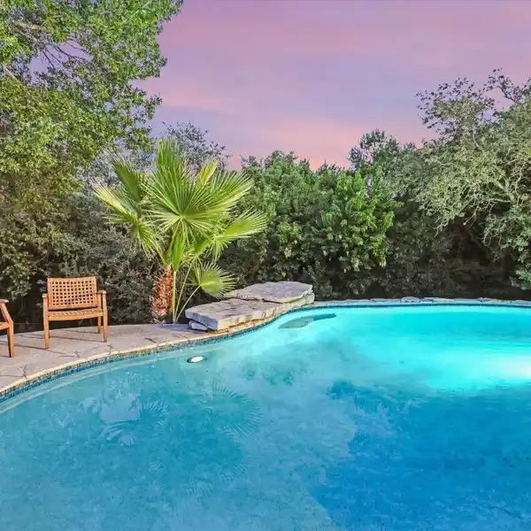 UPDATED RESIDENCE BORDERING BRIGHT LEAF PRESERVE