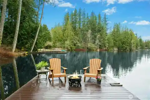 Lakeside Tranquility