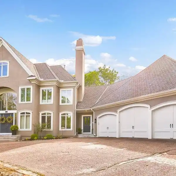 MOVE-IN READY HOME ON 1.6 PRIVATE ACRES