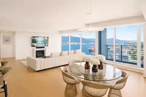 Exquisite Home in the Prestigious Fairmont Pacific Rim