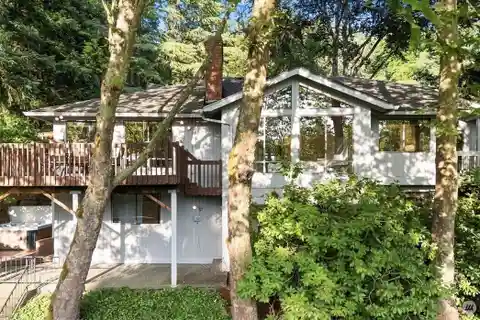 Private Retreat in Winchester Estates