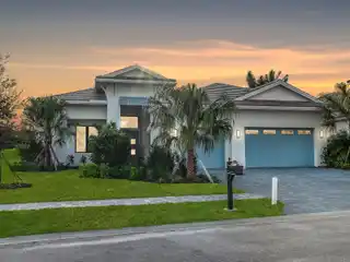 Fantastic Coastal Modern