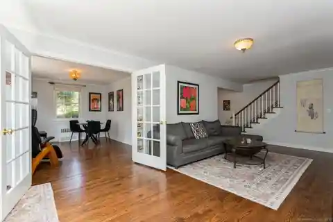 Delightful Maisonette in Putnam Park