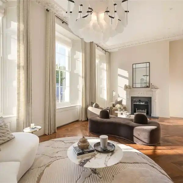 EXQUISITE TRIPLEX MAISONETTE