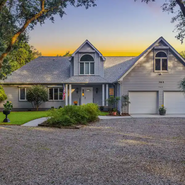 EXCEPTIONAL WATERFRONT HOME