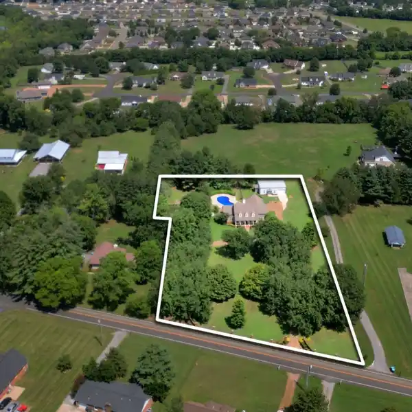 UNIQUE AND HARD TO FIND TWO HOME PROPERTY