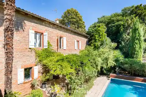 Former 18th-Century Farmhouse Fully Renovated