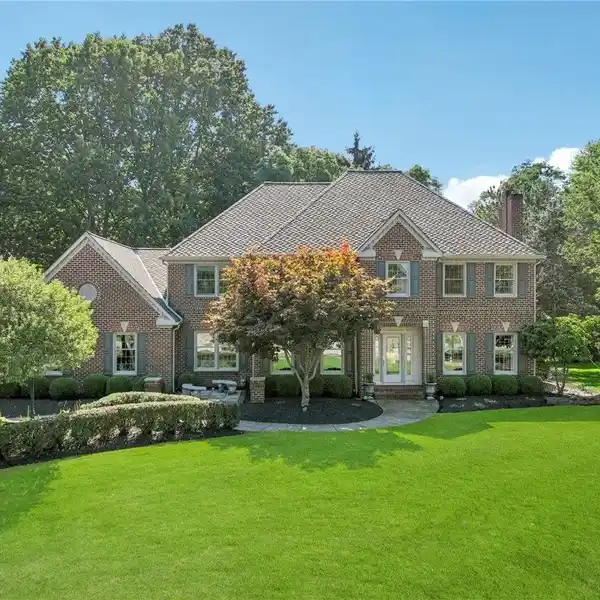 GORGEOUS VALORE BUILT BRICK CHARMER