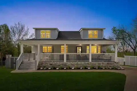 Extraordinary Property in Donelson