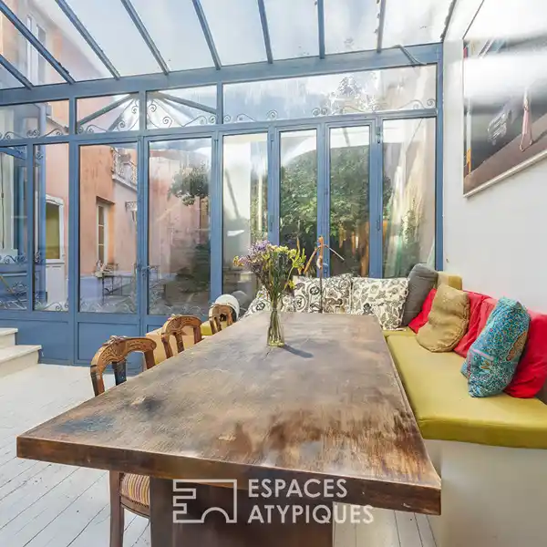 UNIQUE PROPERTY WITH CENTRAL VERANDA AND GARDEN