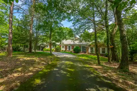 Mid-Century Home with Exceptional Lookout Potential