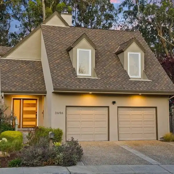 ARTFUL RETREAT BLENDING FORM AND FUNCTION