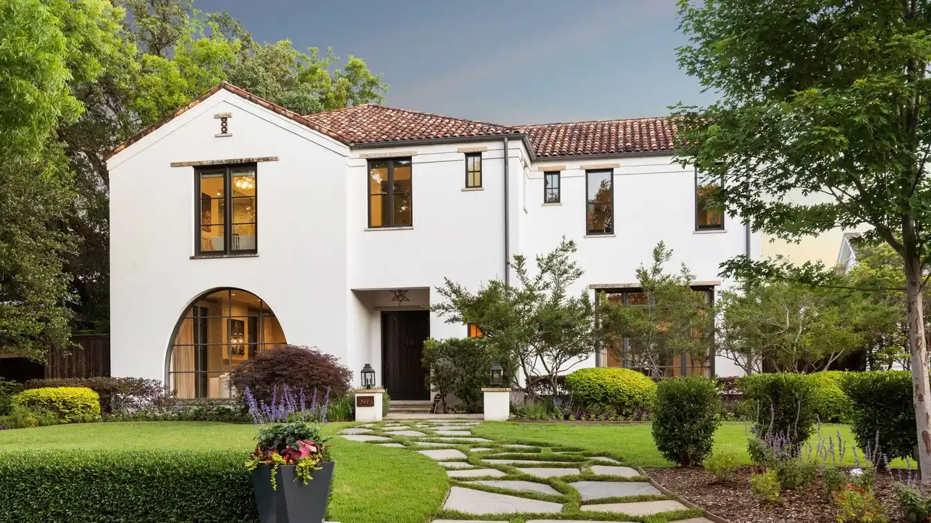 Exceptional Design on a Gorgeous Lot