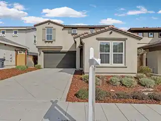 Beautiful Home in College Park Community