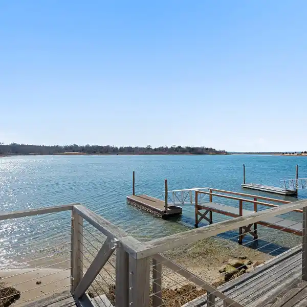 CHIC BEACHY WATERFRONT HOME FOR RENT