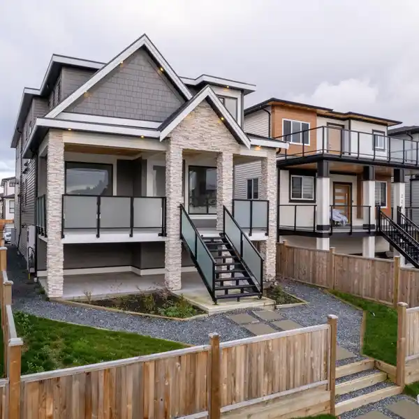 OUTSTANDING CUSTOM HOME IN A DESIRED LOCATION