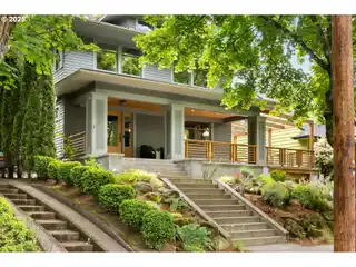 Iconic 1917 Craftsman
