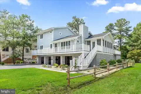 Stunning Canal Front Home