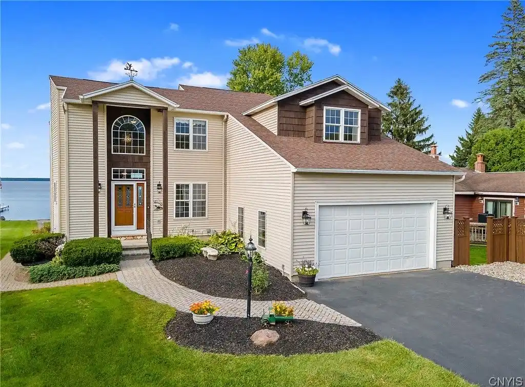Stunning Lakefront Transitional