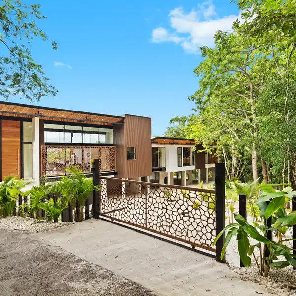 CASA HABITANTE :SERENE LIVING IN PRESTIGIOUS ESCONDIDO NEIGHBORHOOD