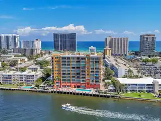 Spectacular Penthouse with Panoramic Views