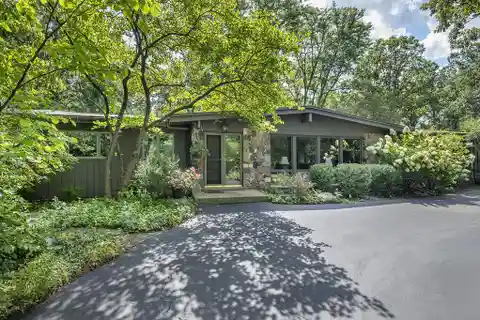 Stunning California Contemporary Ranch on One Acre