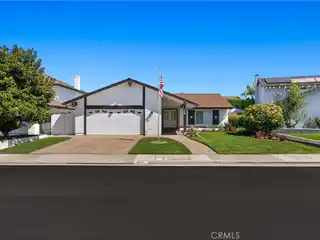 Charming Home in Desirable Franciscan Fountains