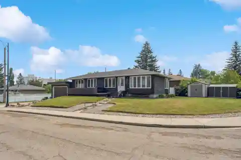 Renovated Bungalow in Sought-after Meadowlark Park