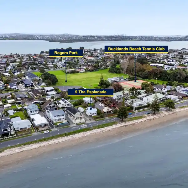 RARE COASTAL RETREAT WITH EASTERN BEACH VIEWS