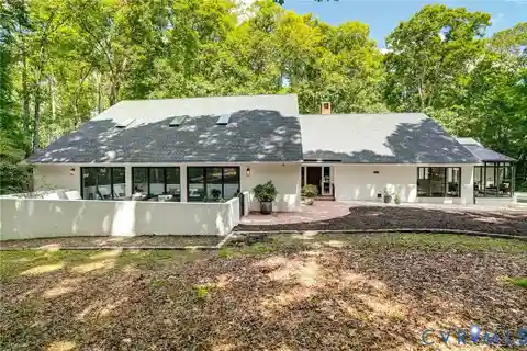 Renovated Brick Home with Rv Garage and Generator