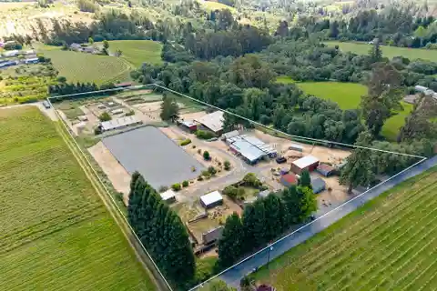 Versatile Equestrian Property