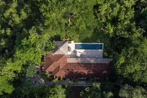 Serene Coastal Living in Lush Rainforest