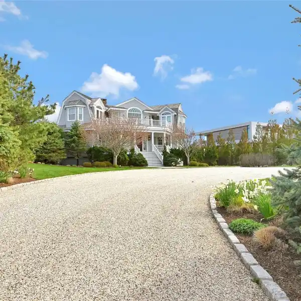 MAGICAL OCEANFRONT PROPERTY