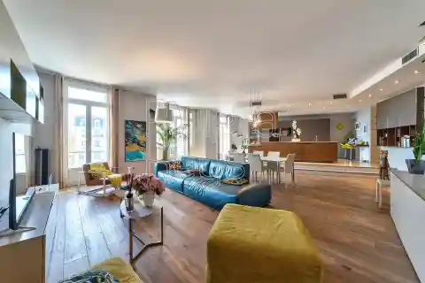 Exceptional Recently Renovated Apartment