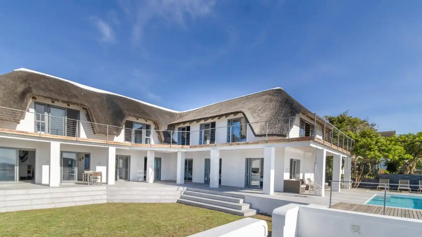 Newly Renovated Home Blending Luxury and Comfort